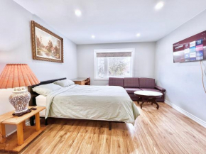 Spacious Rooms with Bath Near Wonderland & Vaughan Mills Mall
